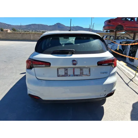 Fiat TIPO HATCHBACK (356_, 357_) 2016