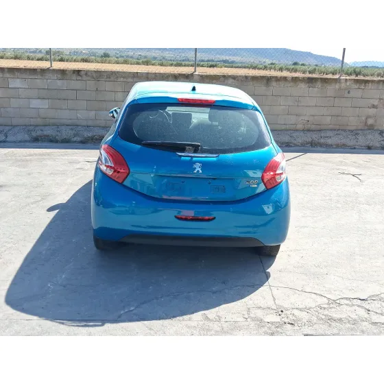 Peugeot 208 I (CA_, CC_) 2012