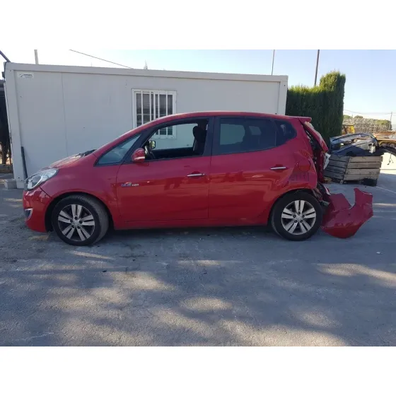 HYUNDAI IX20 '2014 GLS COMFORT BLUE ROJO