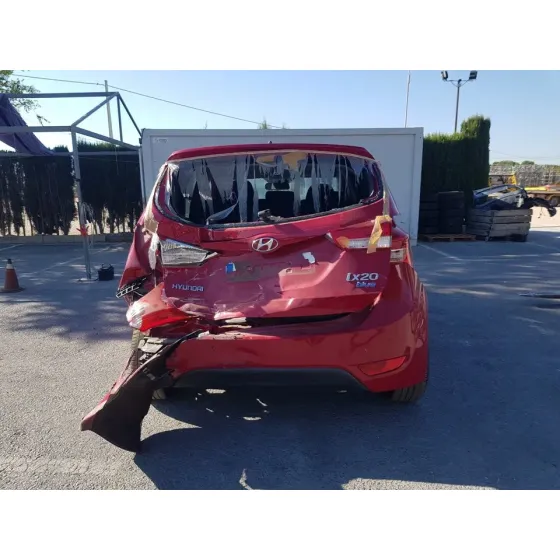 HYUNDAI IX20 '2014 GLS COMFORT BLUE ROJO