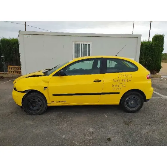 SEAT IBIZA (6L1) '2002 STELLA AMARILLO