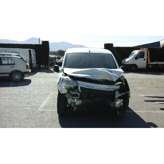 PEUGEOT PARTNER KASTEN '2015 CONFORT L1 BLANCO