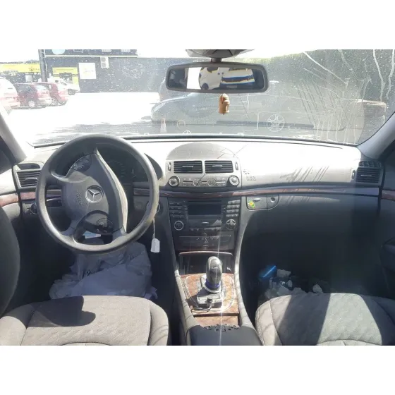 MERCEDES CLASE E (W211) BERLINA '2006 E 220 CDI (211.006) GRIS