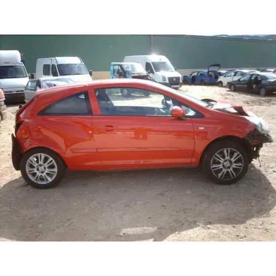 OPEL CORSA D '2006 CMON ROJO