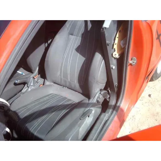OPEL CORSA D '2006 CMON ROJO