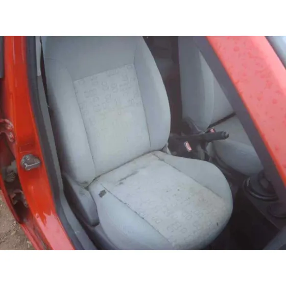 FORD FIESTA (CBK) '2003 AMBIENTE ROJO