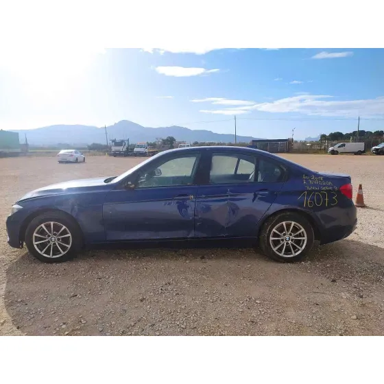 BMW SERIE 3 LIM. (F30) '2018 318 D BUSINESS AZUL