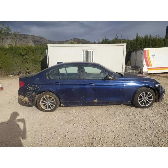 BMW SERIE 3 LIM. (F30) '2018 318 D BUSINESS AZUL