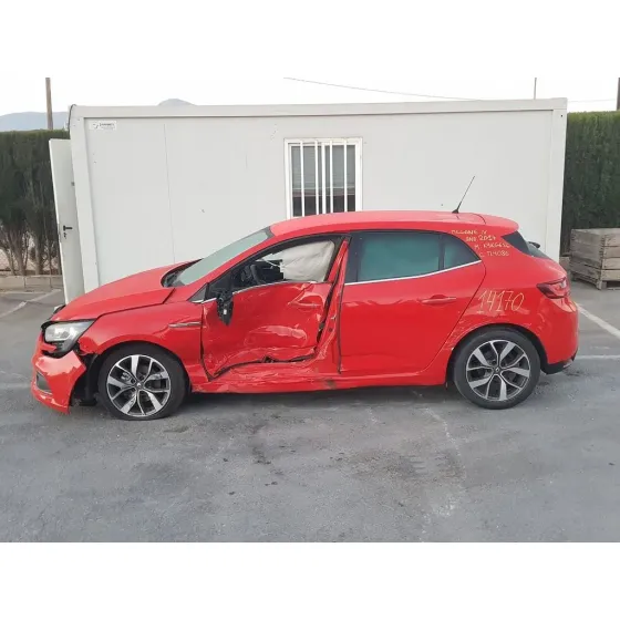 RENAULT MEGANE IV BERLINA 5P '2017 BUSINESS ROJO