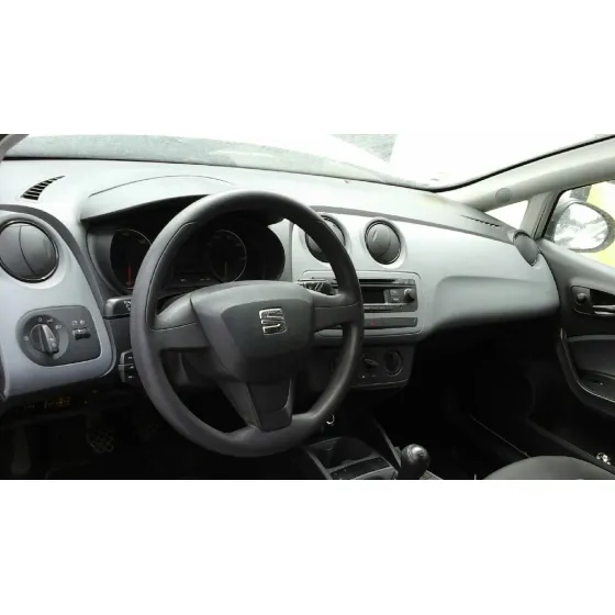 SEAT IBIZA (6J5) '2015 REFERENCE BLANCO