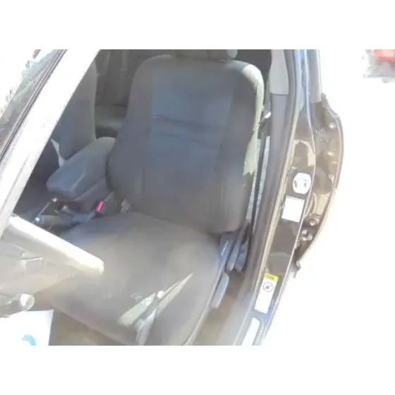 TOYOTA AVENSIS BERLINA (T25) '2004 2.0 D4-D EXECUTIVE SEDAN (4-PTAS) NEGRO