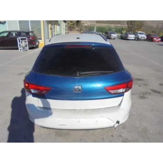 SEAT LEON ST (5F8) '2016 STYLE BLANCO/AZUL