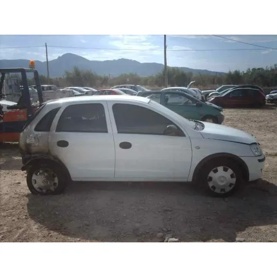 OPEL CORSA C '2004 COSMO BLANCO