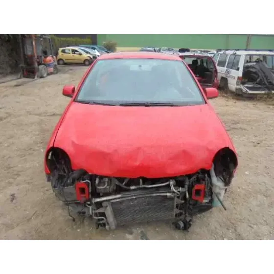VOLKSWAGEN POLO (9N1) '2004 HIGHLINE ROJO