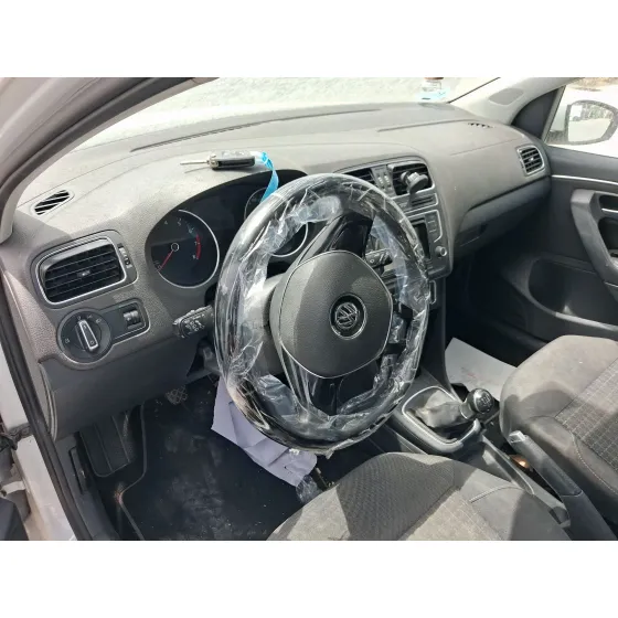 Volkswagen POLO V (6R1, 6C1) 2014