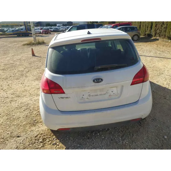 KIA VENGA '2011 CONCEPT BLANCO