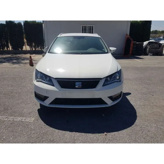 SEAT LEON ST (5F8) '2018 REFERENCE BLANCO