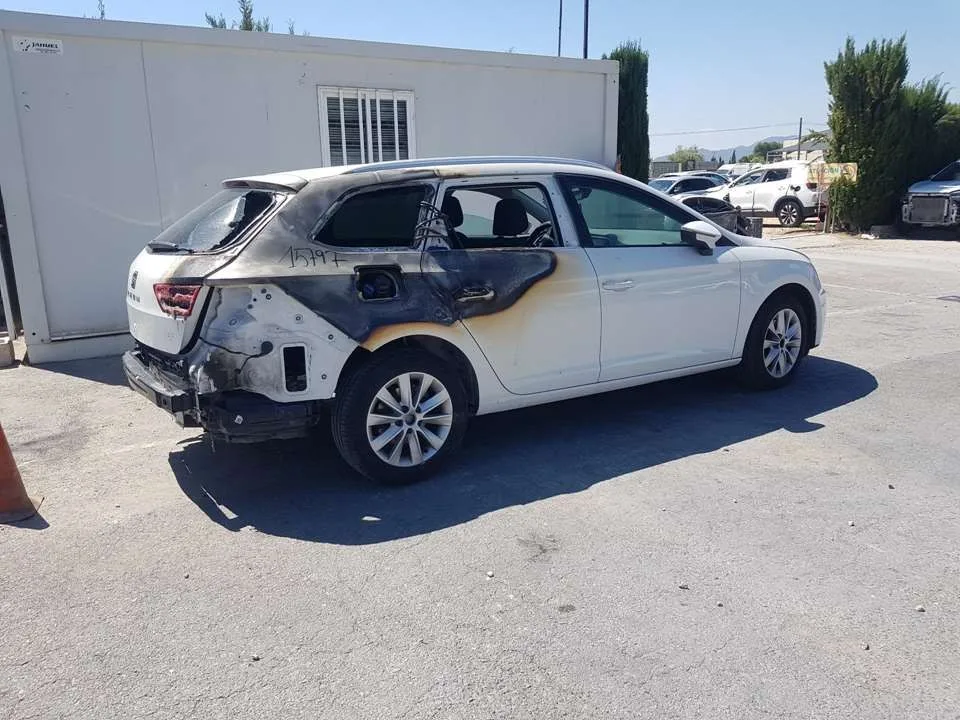 SEAT LEON ST (5F8) '2018 REFERENCE BLANCO