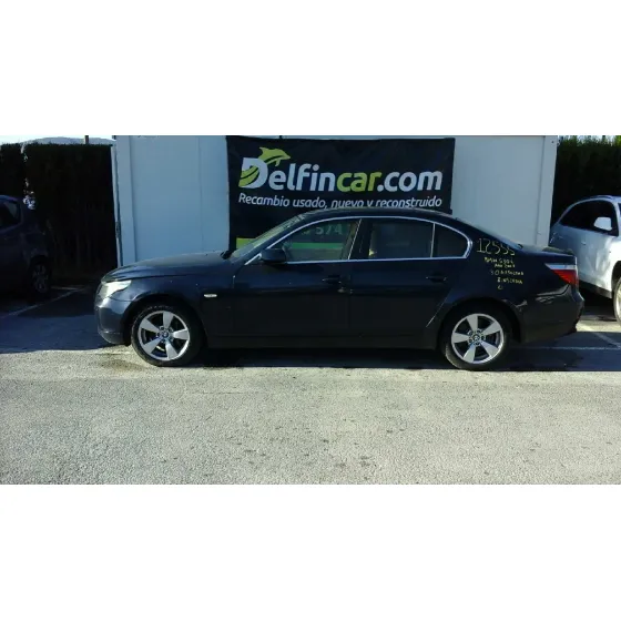 BMW SERIE 5 BERLINA (E60) '2006 530I AZUL