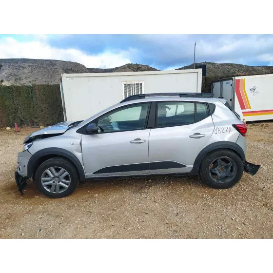 DACIA SANDERO '2023 STEPWAY ESSENTIAL GRIS