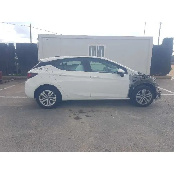 OPEL ASTRA K LIM. 5TÜRIG '2017 BUSINESS BLANCO