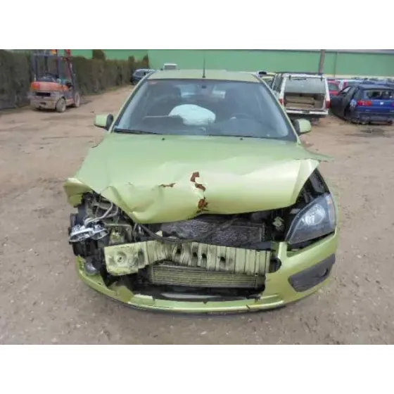 FORD FOCUS BERLINA (CAP) '2005 AMBIENTE (D) VERDE PISTACHO