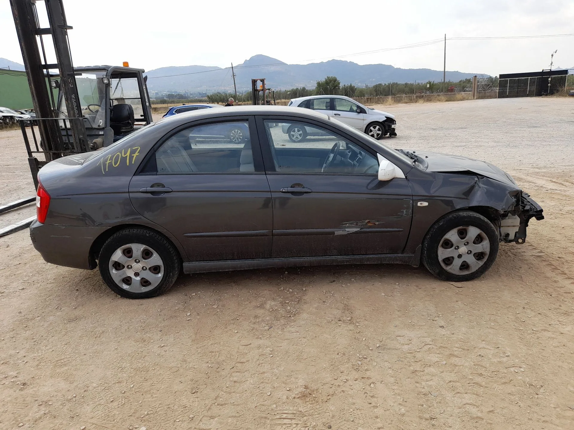Kia CERATO I SEDAN (LD) 2004