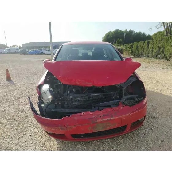 VOLKSWAGEN GOLF V BERLINA (1K1) '2006 SPORTLINE ROJO