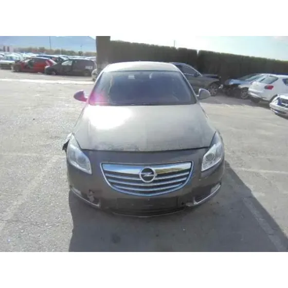 OPEL INSIGNIA BERLINA '2011 COSMO GRIS OSCURO