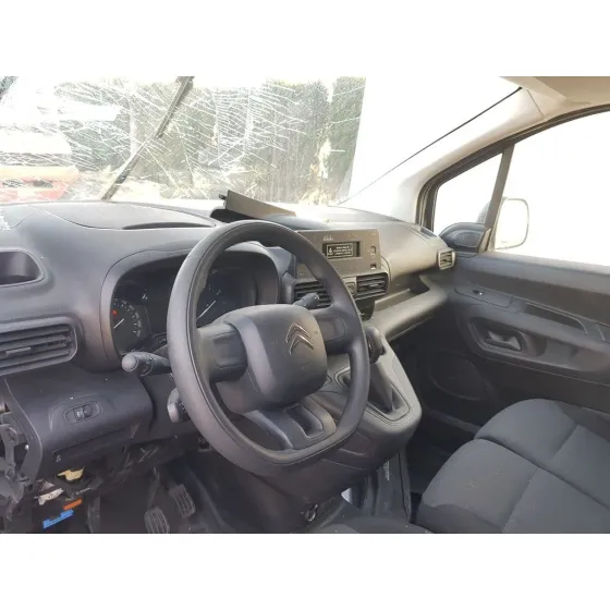 CITROEN BERLINGO '2019 FEEL XL BLANCO