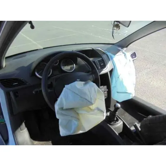 PEUGEOT 207 '2008 X-LINE BLANCO