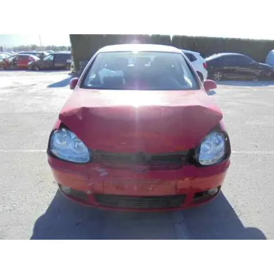 VOLKSWAGEN GOLF V BERLINA (1K1) '2006 HIGHLINE ROJO