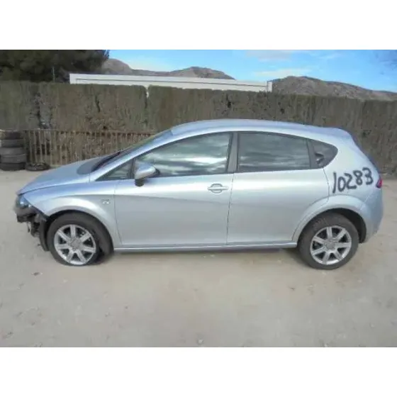 SEAT LEON (1P1) '2006 REFERENCE GRIS