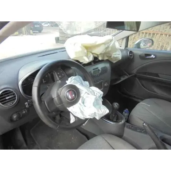 SEAT LEON (1P1) '2006 REFERENCE GRIS