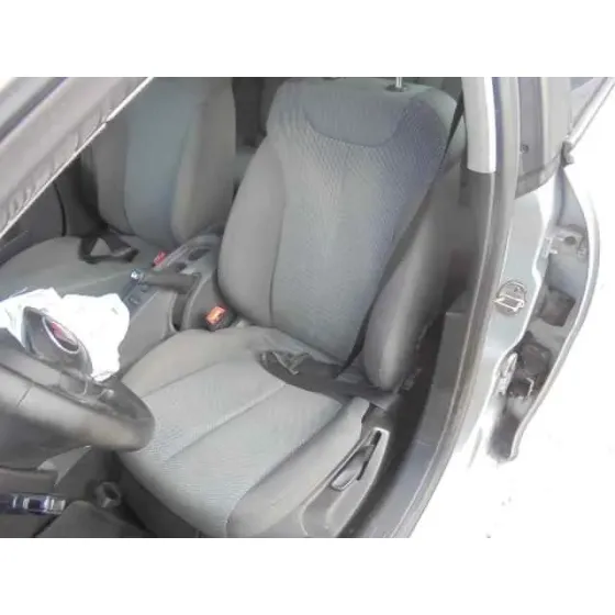 SEAT LEON (1P1) '2006 REFERENCE GRIS