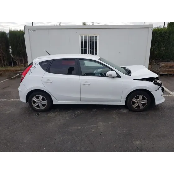 HYUNDAI I30 '2011 CLASSIC BLANCO