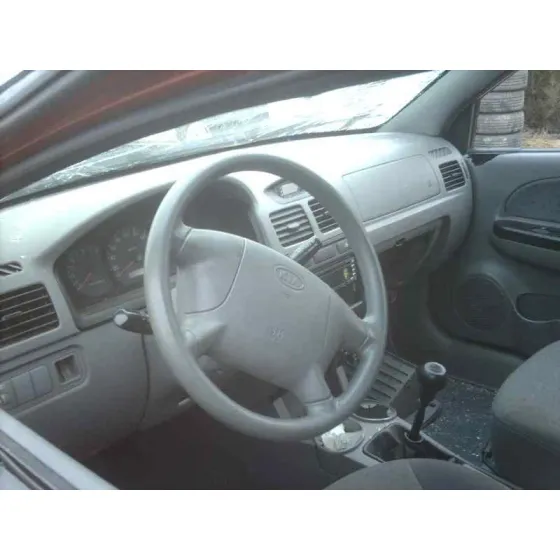 KIA RIO '2005 RS PAKET S BERLINA (5-PTAS.) GRANATE