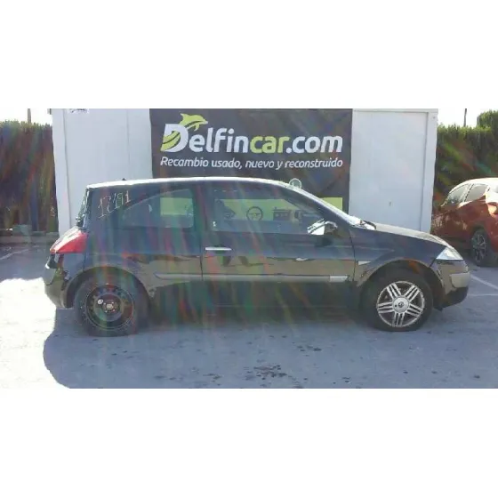 RENAULT MEGANE II BERLINA 3P '2004 CONFORT DYNAMIQUE NEGRO