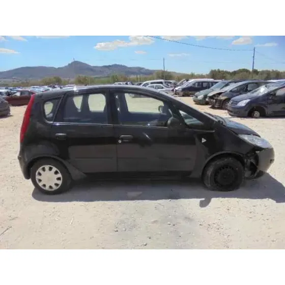 MITSUBISHI COLT BERLINA 5 (Z30A) '2005 1.1 INFORM (D) NEGRO