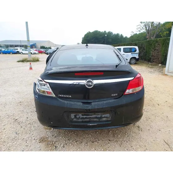 OPEL INSIGNIA BERLINA '2009 EDITION NEGRO
