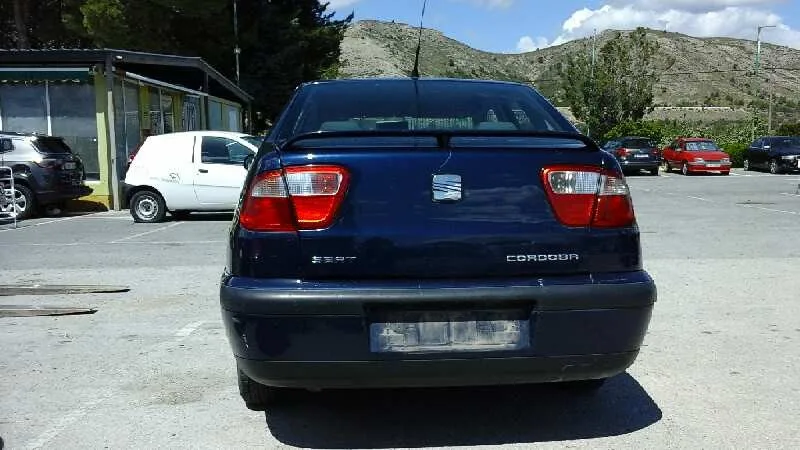 SEAT CORDOBA BERLINA (6K2) '2001 STELLA AZUL