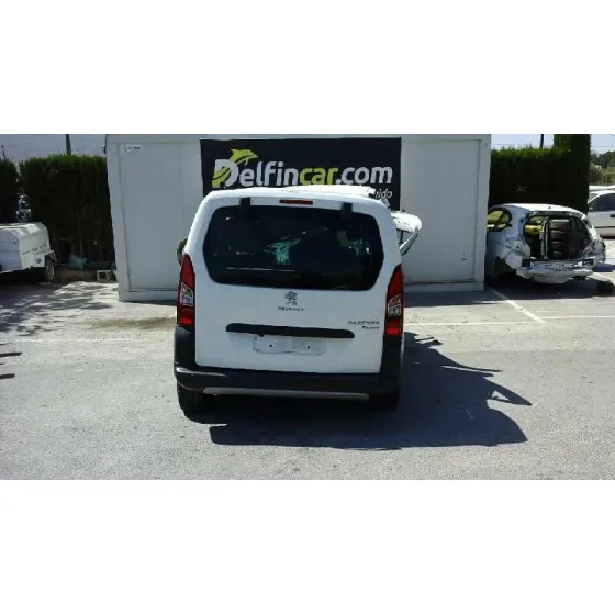 PEUGEOT PARTNER TEPEE '2018 AVENTURE EDITION BLUEHDI BLANCO
