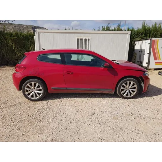 VOLKSWAGEN SCIROCCO (137) '2009 2.0 TDI (103KW) ROJO