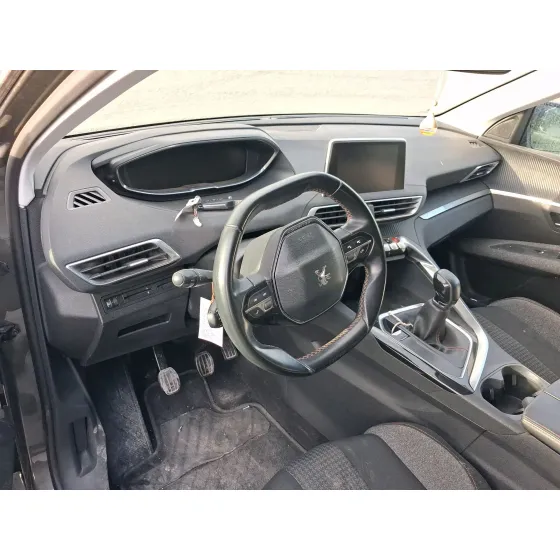 Peugeot 3008 II SUV (MC_, MR_, MJ_, M4_) 2016