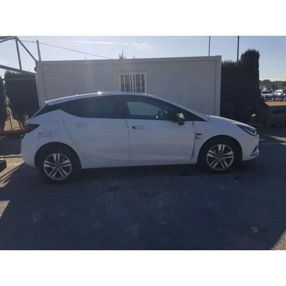 OPEL ASTRA K LIM. 5TÜRIG '2018 SELECTIVE START/STOP BLANCO
