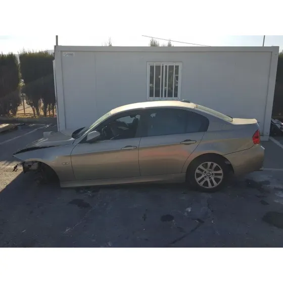 BMW SERIE 3 BERLINA (E90) '2008 320D BEIG
