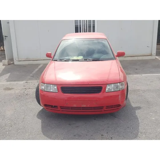 AUDI A3 (8L) '1998 1.9 TDI AMBIENTE ROJO