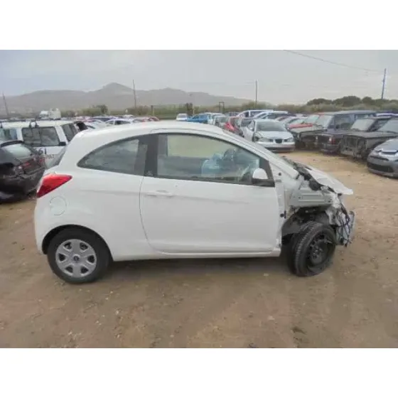 FORD KA (CCU) '2016 TITANIUM BLANCO