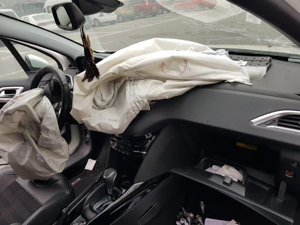 PEUGEOT 2008 (--.2013->) '2018 ALLURE BLUEHDI 120 S&S BLANCO
