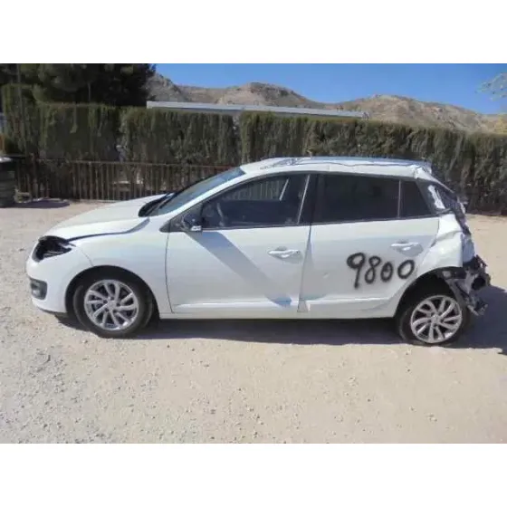 RENAULT MEGANE III SPORT TOURER '2014 BUSINESS BLANCO